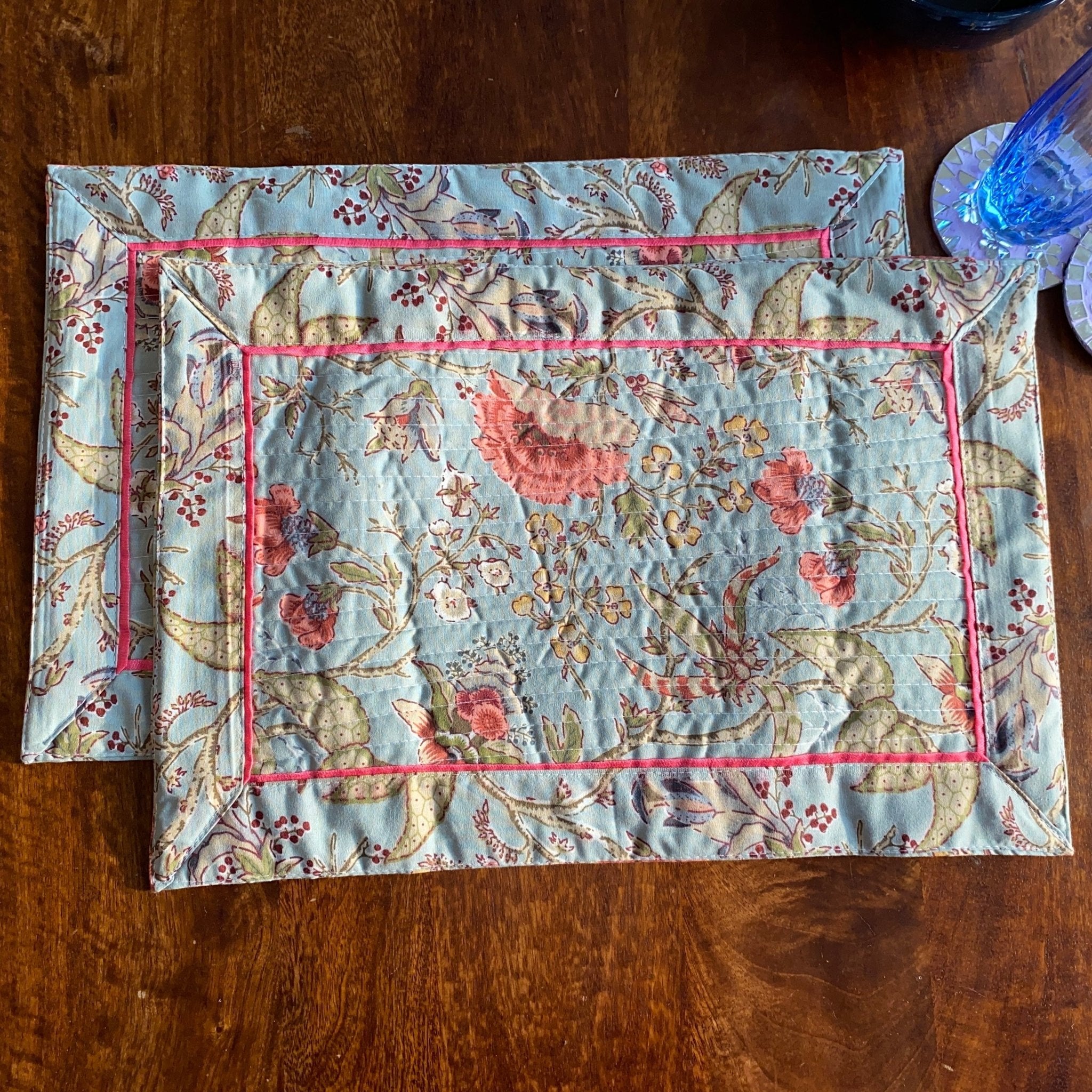 Bumblebee Cotton Placemats, 13" x 19", Set of 2 - Coral Slub -